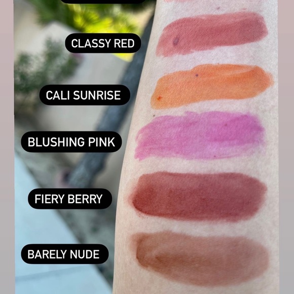 Cosmetics/make up - Picture 16 of 16